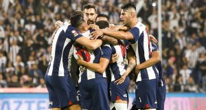 Tengo la rodilla destrozada, pero llego al martes”: Zambrano y su intensa temporada con Alianza Lima