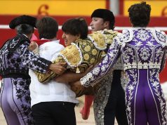 𝐓𝐎𝐑𝐄𝐑𝐎 𝐏𝐄𝐑𝐔𝐀𝐍𝐎 𝐀𝐍𝐃𝐑𝐄́𝐒 𝐑𝐎𝐂𝐀 𝐑𝐄𝐘 𝐂𝐎𝐍 𝐏𝐎𝐋𝐈𝐓𝐑𝐀𝐔𝐌𝐀𝐓𝐈𝐒𝐌𝐎 𝐘 𝐂𝐎𝐍𝐓𝐔𝐒𝐈𝐎𝐍𝐄𝐒 𝐄𝐍 𝐄𝐒𝐏𝐀𝐍̃𝐀