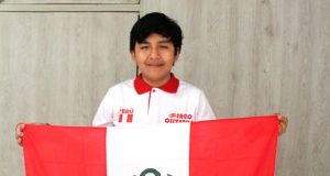 ¡𝐎𝐑𝐎 𝐏𝐀𝐑𝐀 𝐄𝐋 𝐏𝐄𝐑𝐔́❗ 𝐄𝐒𝐓𝐔𝐃𝐈𝐀𝐍𝐓𝐄 𝐋𝐎𝐆𝐑𝐀 𝐌𝐀́𝐗𝐈𝐌𝐎 𝐆𝐀𝐋𝐀𝐑𝐃𝐎́𝐍 𝐄𝐍 𝐌𝐔𝐍𝐃𝐈𝐀𝐋 𝐃𝐄 𝐆𝐄𝐎𝐌𝐄𝐓𝐑𝐈́𝐀 𝐄𝐍 𝐑𝐔𝐒𝐈𝐀