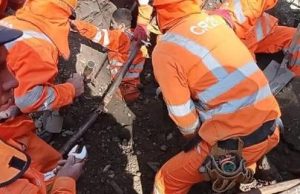 TRES OBREROS SE SALVAN DE MORIR TRAS DERRUMBE EN ASFALTADO DE LA CARRETERA HUÁNUCO-LA UNIÓN.