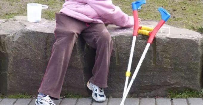 𝐓𝐫𝐢𝐛𝐮𝐧𝐚𝐥 𝐂𝐨𝐧𝐬𝐭𝐢𝐭𝐮𝐜𝐢𝐨𝐧𝐚𝐥 𝐨𝐫𝐝𝐞𝐧𝐚 𝐚 𝐄𝐬𝐬𝐚𝐥𝐮𝐝 𝐜𝐨𝐦𝐩𝐫𝐚 𝐲 𝐞𝐧𝐭𝐫𝐞𝐠𝐚 𝐝𝐞 𝐦𝐞𝐝𝐢𝐜𝐚𝐦𝐞𝐧𝐭𝐨 𝐩𝐚𝐫𝐚 𝐞𝐧𝐟𝐞𝐫𝐦𝐞𝐝𝐚𝐝 𝐝𝐞𝐠𝐞𝐧𝐞𝐫𝐚𝐭𝐢𝐯𝐚 𝐢𝐧𝐜𝐮𝐫𝐚𝐛𝐥𝐞