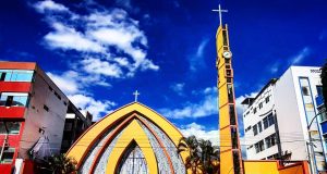 MUJER MUERE TRAS IMPACTAR SU MOTO CON UN VOLQUETE EN JAÉN