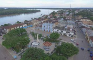 INCENDIO EN YURIMAGUAS: SINIESTRO DESTRUYE 23 VIVIENDAS Y DEJA MÁS DE 30 FAMILIAS DAMNIFICADAS(VIDEO)