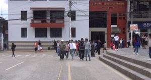 CHOTA: RONDAS PASEAN A SUJETO QUE ROBO MOTO LINEAL DEL FRONTIS DE LA FISCALIA (video)