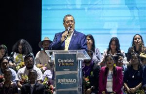 GUATEMALA: BERNARDO ARÉVALO DE LEÓN ES EL NUEVO PRESIDENTE AL VENCER A SANDRA TORRES CASANOVA
