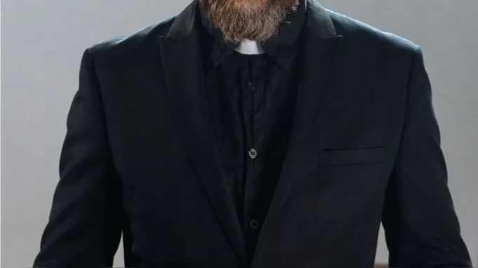 PÁRROCO ES DETENIDO POR AGREDIR SEXUALMENTE A MUJERES A LAS QUE SEDABA Y GRABABA EN ESPAÑA