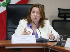 MINISTRA DE EDUCACION, MAGNET MARQUEZ, RENUNCIO A SU CARGO A PEDIDO DE LA PRESIDENCIA DEL CONSEJO DE MINISTROS