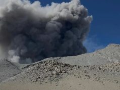 EL VOLCAN UBINAS REGISTRO UNA NUEVA EXPLOSION CON EMISIONES DE CENIZAS QUE ALCANZARON 2 500 METROS
