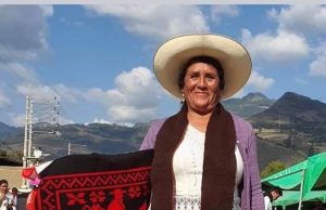 TEJEDORA HUALGAYOQUINA GANÓ PRIMER PUESTO EN CONCURSO NACIONAL DE ARTESANAS