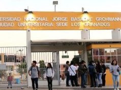 TACNA: DETIENEN A DOCENTES DE LA UNIVERSIDAD BASADRE ACUSADOS DE REALIZAR COBROS INDEBIDOS A ESTUDIANTES.