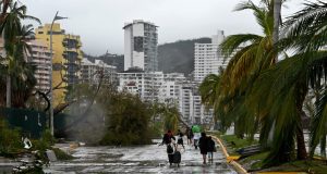 MÉXICO:EL HURACÁN OTIS GOLPEÓ LA COSTA DEL PACÍFICO MEXICANO Y DEJÓ MÁS DE 25 MUERTOS