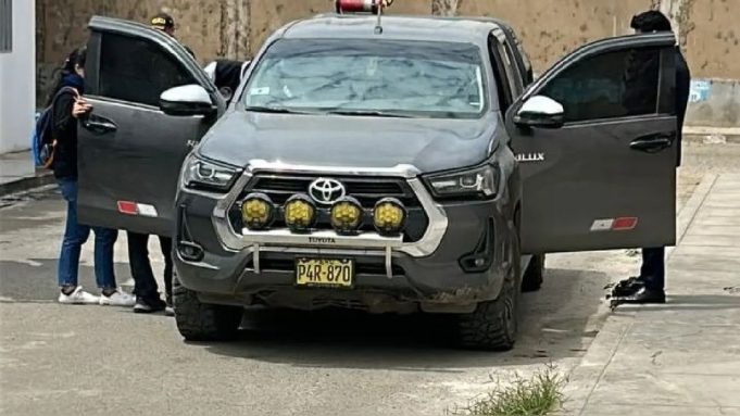 LA LIBERTAD: 28 PERSONAS, ENTRE ELLAS UN CORONEL PNP, FUERON DETENIDAS EN UN MEGAOPERATIVO CONTRA LA MINERIA ILEGAL