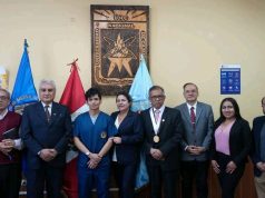PRIMER PUESTO DE MEDICINA DE LA UNC RECIBE EL PREMIO «LA LUZ «