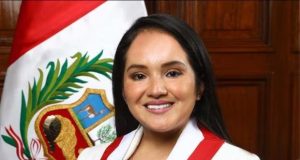 CONGRESISTA EDITH JULON OCULTO QUE ALCALDE DISTRITAL DE CHOTA ERA SU ESPOSO, Y BENEFICIO SU GESTION