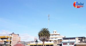 CHOTA. ENCONTRO MIL SOLES EN UN CAJERO Y LOS ENTREGO A TRABAJADORES DEL BANCO