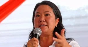 KEIKO FUJIMORI CRITICA AL SISTEMA DE SALUD TRAS LA MUERTE DE HERNANDO GUERRA GARCÍA: «ESTÁ QUEBRADO, NO FUNCIONA»