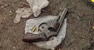 TACNA: HALLAN ARMAS DE FUEGO ENTERRADAS EN INMEDIACIONES DEL PENAL DE CHALLAPALCA