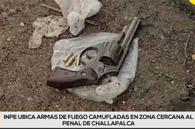 TACNA: HALLAN ARMAS DE FUEGO ENTERRADAS EN INMEDIACIONES DEL PENAL DE CHALLAPALCA