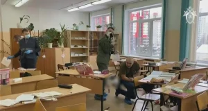 TRAGEDIA EN COLEGIO DE RUSIA, UNA ESCOLAR DE 14 AÑOS MATÓ A TIROS A UNA COMPAÑERA Y LUEGO, SE SUICIDÓ.