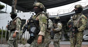 EJERCITO DE ECUADOR CAPTURA A DOS TERRORISTAS EN ZONA FRONTERIZA CON PERÚ