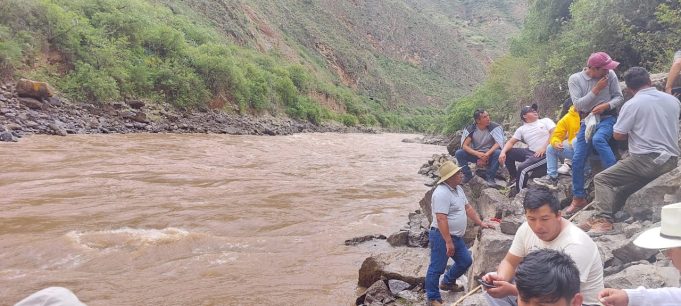 HUANCAVELICA: A SEIS SE INCREMENTA EL NÚMERO DE FALLECIDOS TRAS EL DESPISTE DE AUTO AL RÍO MANTARO