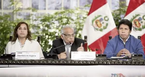 SUBCOMISIÓN ARCHIVA DENUNCIA CONSTITUCIONAL CONTRA DINA BOLUARTE Y ANÍBAL TORRES POR PRESENTAR PROYECTO QUE PRETENDÍA INCLUIR UNA ASAMBLEA CONSTITUYENTE