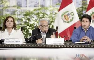 SUBCOMISIÓN ARCHIVA DENUNCIA CONSTITUCIONAL CONTRA DINA BOLUARTE Y ANÍBAL TORRES POR PRESENTAR PROYECTO QUE PRETENDÍA INCLUIR UNA ASAMBLEA CONSTITUYENTE