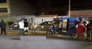 JOVEN MADRE PIERDE LA VIDA TRAS LANZARSE DE UNA MOTOTAXI EN MOVIMIENTO EN LA VÍA PIMENTEL – CHICLAYO.
