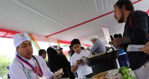 GOBIERNO REGIONAL Y CHEFS CAJAMARQUINOS PREPARARON EL FRITO MÁS GRANDE DEL PERÚ