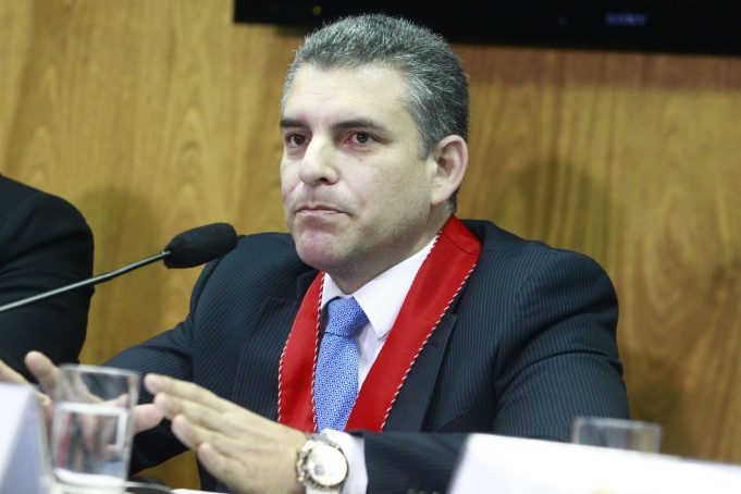REPONEN A FISCAL RAFAEL VELA COMO COORDINACIÓN DEL EQUIPO ESPECIAL LAVA JATO