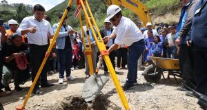 MINISTRO CÉSAR VÁSQUEZ COLOCO “PRIMERA PIEDRA” DEL NUEVO CENTRO DE SALUD LA RAMADA EN CUTERVO.