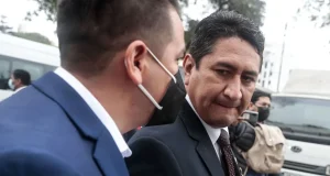 12 MESES DE PRISIÓN PREVENTIVA CONTRA VLADIMIR CERRÓN.