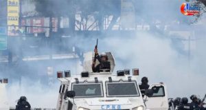 SIETE MUERTOS EN LAS PROTESTAS CONTRA LA REELECCION DE NICOLAS MADURO