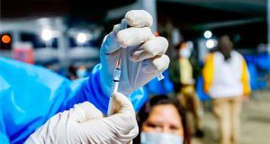 Chota: Médicos Salvan la Vida de una Menor Atragantada con una Pila