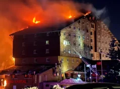 TURQUIA: INCENDIO EN HOTEL DE UNA ESTACIÓN DE ESQUÍ DEJÓ DECENAS DE FALLECIDOS Y MÁS DE 40 HERIDOS