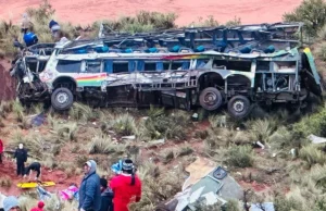 31 MUERTOS Y 22 HERIDOS EN UN NUEVO ACCIDENTE DE TRÁNSITO EN BOLIVIA.